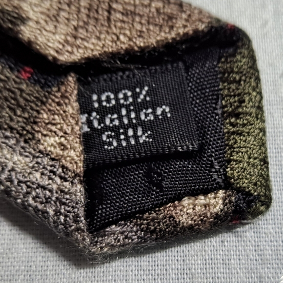 Austin Grey 💯 Italian Silk Designer Tie 57"x3.75" Tan/Green/Gray Woven Squares - Picture 6 of 9